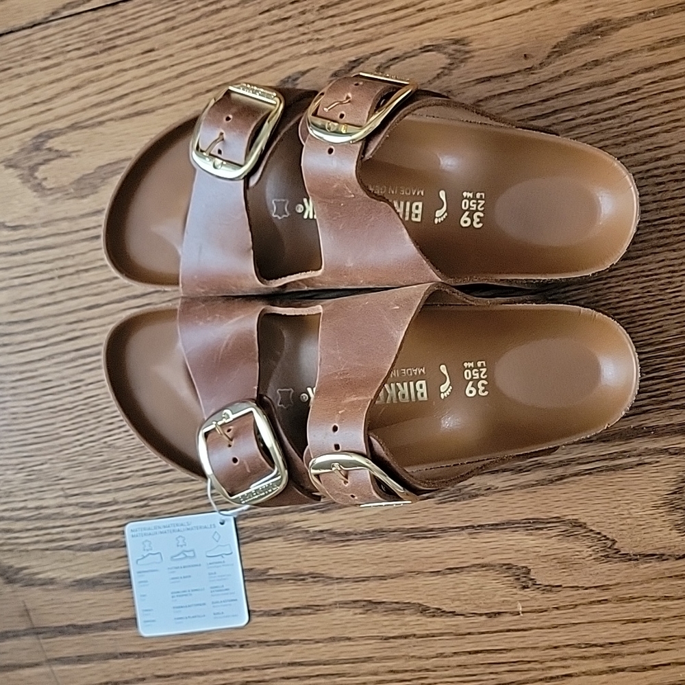 Big buckle birkenstocks